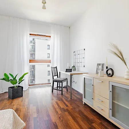 Superapart Powstancow Slaskich 89b 华沙