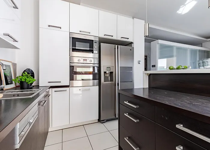 Superapart Powstańców śląskich 89b